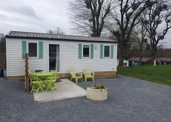 Hôtel accueillant les animaux: Puy Rond Camping